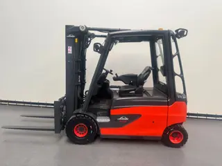 Linde 387 E 25 L-01. Inclusief nieuwe accu (bj 2015)