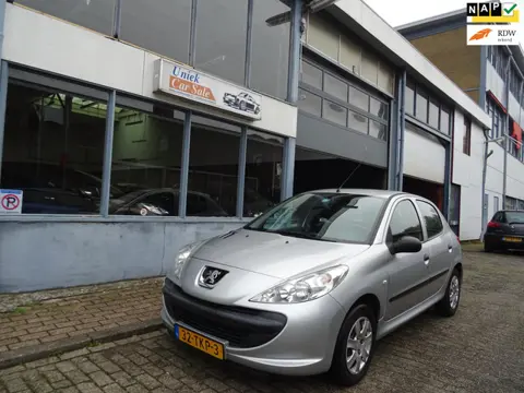Peugeot 206 + 1.1 Access Lite Airco