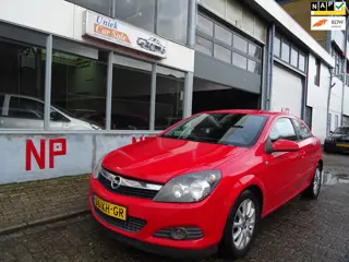Opel Astra GTC 1.6 Temptation