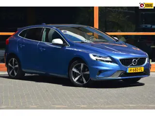 Volvo V40 T3 Polar+ Sport R-Design | Panoramadak | Harman Kardon | Camera | Trekhaak | Stoelverwarmi