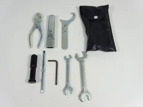 GEREEDSCHAPSET Suzuki GSR 750 2011 - 2016