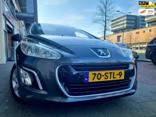 Peugeot 308 SW 1.6 VTi Première Pano Navi ParkSens Trekhaak