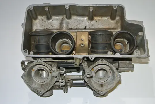 CARBURATEURSET Honda VF 700 750 C Magna 1983 - 1985
