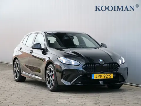 BMW 1-serie 116 automaat 123pk M Sportpakket Pro Stoelverwarming /  Camera / Keyless entry