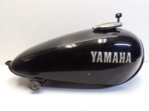 TANK Yamaha XS 750 1977 - 1979