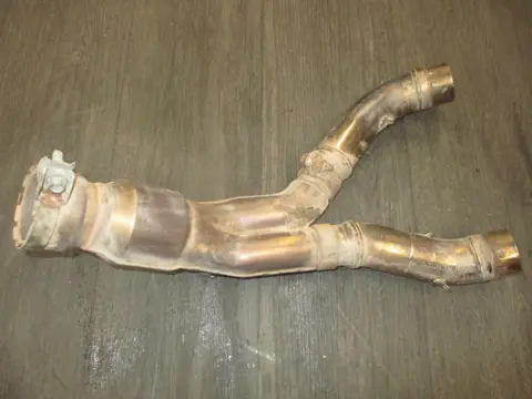 UITLAATBOCHTEN Yamaha YZF R1 2004 - 2006