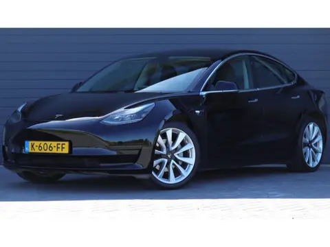 Tesla Model 3 Standard RWD Plus 60 kWh
