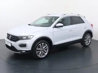 Volkswagen T-Roc 1.5 TSI Sport | 150 PK | Automaat | Navigatiesysteem | Achteruitrijcamera | 18" LM 