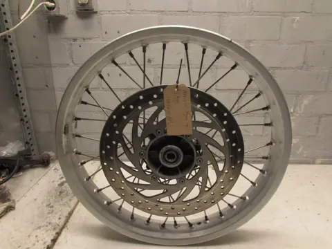 VOORWIEL COMPLEET Aprilia Pegaso 1992 - 2005