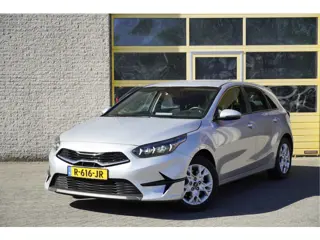 Kia Ceed 1.0 T-GDi 5drs DynamicLine BJ2022 Lmv 16" | Led V+A | Pdc | Navi | Achteruitrijcamera | Cli
