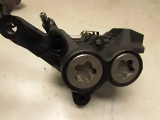 REMKLAUW RECHTS VOOR Yamaha MT 07 2014 - 2017