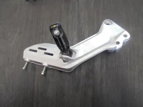 RECHTER SCHETSPLAAT Husqvarna Svartpilen 125 2022 - 2023