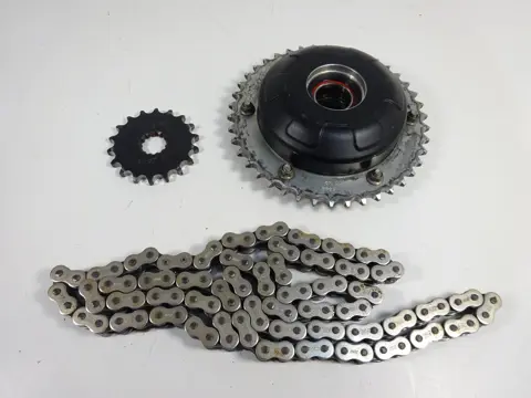 KETTING EN TANDWIELEN SET Triumph Speed Triple 1050 2005 -