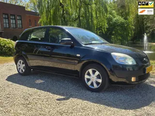 Kia Rio 1.4 LXE 5-deurs *apk:06-2027*