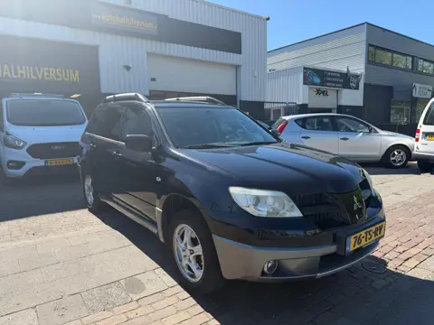 Mitsubishi Outlander Sport 2.0 Invite+