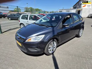 Ford Focus Ford Focus 1.4 Tren-5 DRS-AIRCO