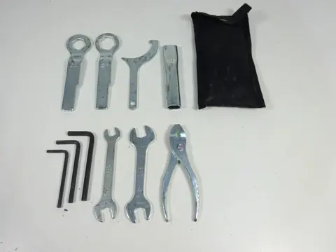 GEREEDSCHAPSET Kawasaki ER 6 2012 - 2015