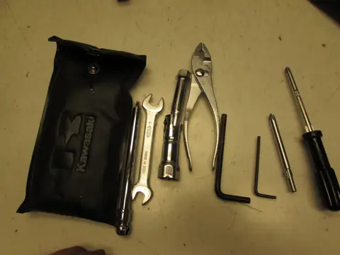GEREEDSCHAPSET Kawasaki GTR 1000 1986 - 2003