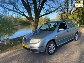Skoda Fabia 1.4-16V AIRCO Ambiente verse APK