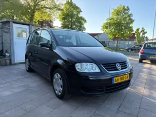 Volkswagen Touran 1.6-16V FSI Trendline|Zeer nette staat