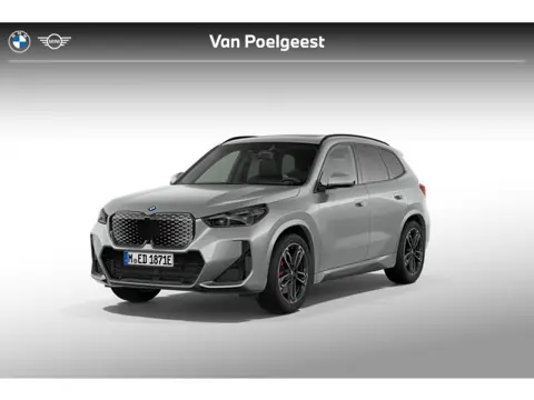 BMW iX1 eDrive20 67 kWh M Sport Edition | M Sportpakket Pro | Innovation Pack | Travel Pack | Trekha