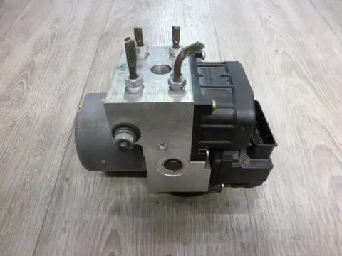 ABS POMP BMW F 650 CS Scarver 2000 - 2009