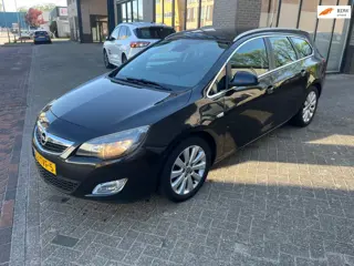 Opel Astra Sports Tourer 1.7 CDTi Cosmo! LED! LEDER!