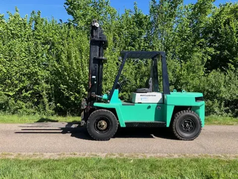 Mitsubishi FD70 Gebruikte vorkheftruck (bj 1990)