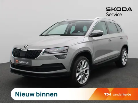 Skoda Karoq 1.5 TSI ACT Style Business 150PK DSG Trekhaak, 19", Virtual Pedal, Achteruitrijcamera, M