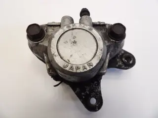 REMKLAUW LINKS VOOR Suzuki VS 700 Intruder 1985 - 1991