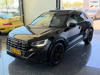 Audi Q2 35 TFSI S Edition S-Line 2021 Pano / Leer / Automaat / Black Edition!