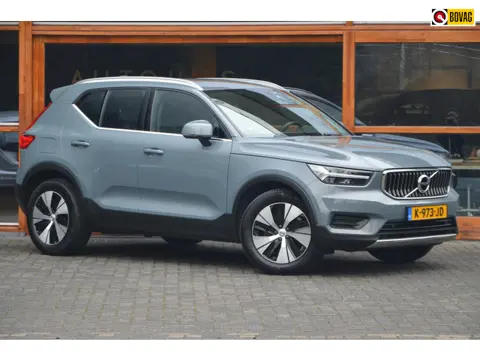 Volvo XC40 T4 Hybride Inscription | Trekhaak | Camera | Automaat | Bluetooth | Cruise Control |
