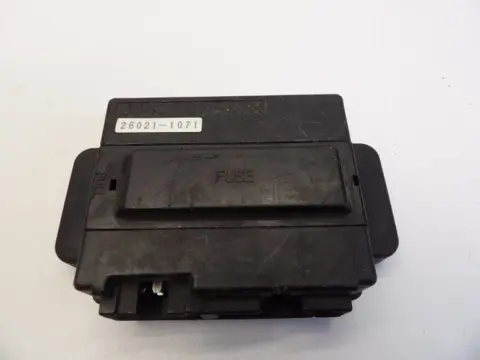 ZEKERINGKAST Kawasaki GPX 600 1988 - 1994