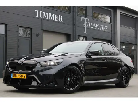BMW 5 Serie M5 Sedan - Zwart leder - Panoramadak 20 inch 951M - Bowers & Wilkins Dealer onderhouden