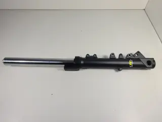 VOORPOOT LINKS COMPLEET Triumph Sprint ST 1050 2005 - 2011