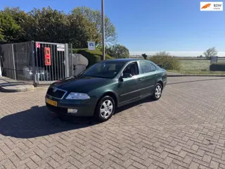 Skoda Octavia 1.6 Elegance Clima.Clima