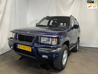 Opel Monterey 3.2i V6 RS 4x4 - Roest - Schade