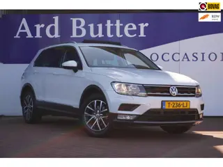 Volkswagen Tiguan 1.4 TSI Connected Series / Panorama / Stoelverwarm. / Navi / ACC / ECC /Elek-klep+