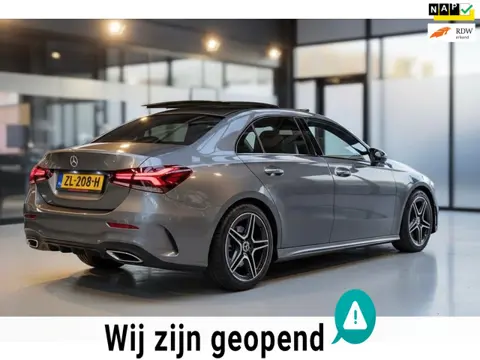 Mercedes-Benz A-klasse 200 Launch Edition Premium- AMG | PANO | Sfeerverlichting | Camera | Nette au