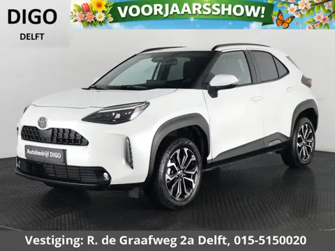 Toyota Yaris Cross 1.5 Hybrid 115 Dynamic | Stuur-/Stoelverwarming | Draadloze telefoonlader | Adapt