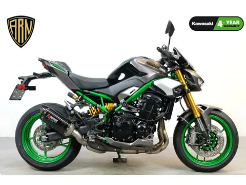 Kawasaki Z 900 SE PERFORMANCE (bj 2025)