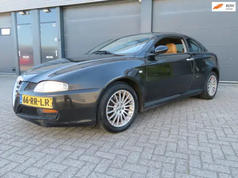 Alfa Romeo GT 1.8 T.Spark Distinctive nieuwe apk 2027