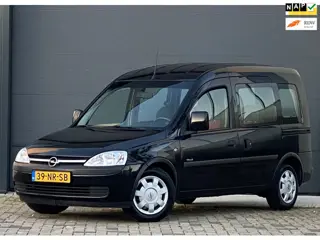 Opel Tour 1.6 Njoy 5PERSOONS AIRCO NAP KILOMETERSTAND IN PERFECT STAAT