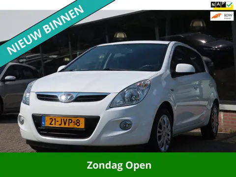 Hyundai I20 1.2i DynamicVersion 1e EIGENAAR_AIRCO_NAP_