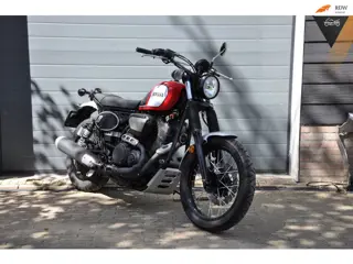 Yamaha SCR 950 / XVS950R