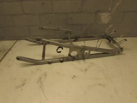 ACHTER SUBFRAME Honda VTR 1000 F 1997 - 2006