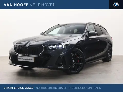 BMW 5 Serie Touring 550e xDrive M Sport Automaat / Panoramadak / Comfort Access / Stoelventilatie / 