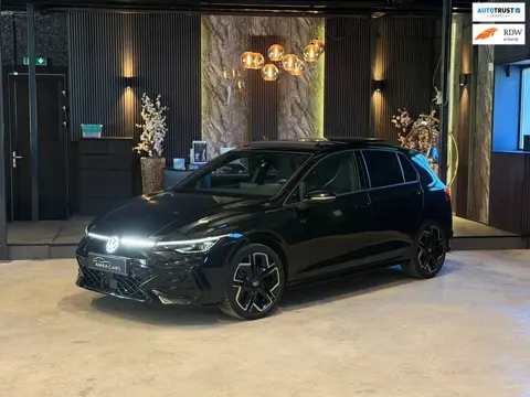 Volkswagen GOLF 1.5 eTSI R-Line Edition|PANO|BOMVOL!