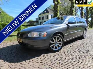 Volvo V70 2.4D Edition II Ecc Cruisecontrol Leer Stoelverwarming Achteruitrijcamera Pdc Lm Velgen Tr