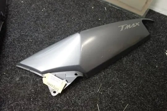 LINKER ACHTERKANT Yamaha XP 500 T-Max 2008 - 2011